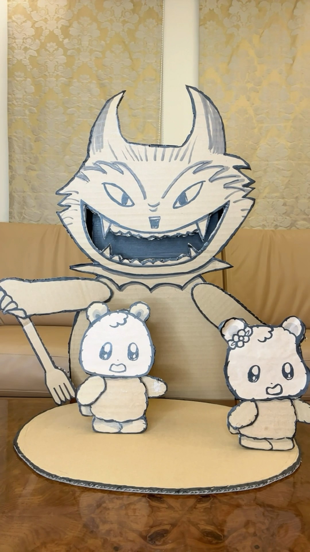 PREY ON CARDBOARD ANIMALS！#asmr