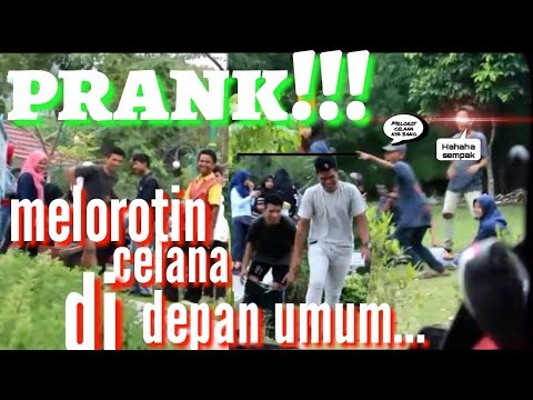 prank!!!-melorotin-celana-di-depan-umum-(prank-indonesia)