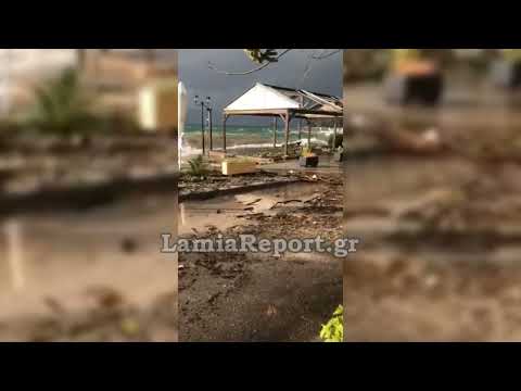 LamiaReport.gr: Μπουρίνι σάρωσε την παραλία Ραχών Στυλίδας