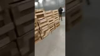 Конвейер смерти рф (сотни трупов бойцов в ящиках)