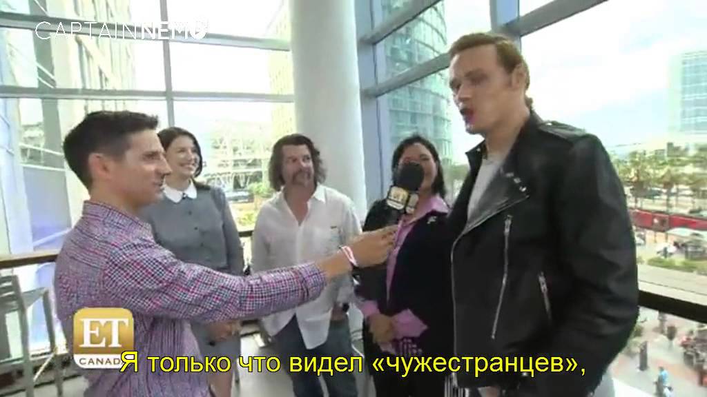 subtitles plex Outlander Cast for ET Canada at Comic-Con 2015 [RUS SUB]