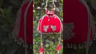 Highlight The Hand Embroidery Or Embellishments Using A Zoomed-In Frame