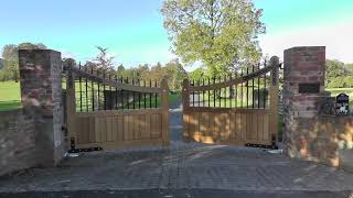 Oak Leaf Gates - Automatic Entrance Gates