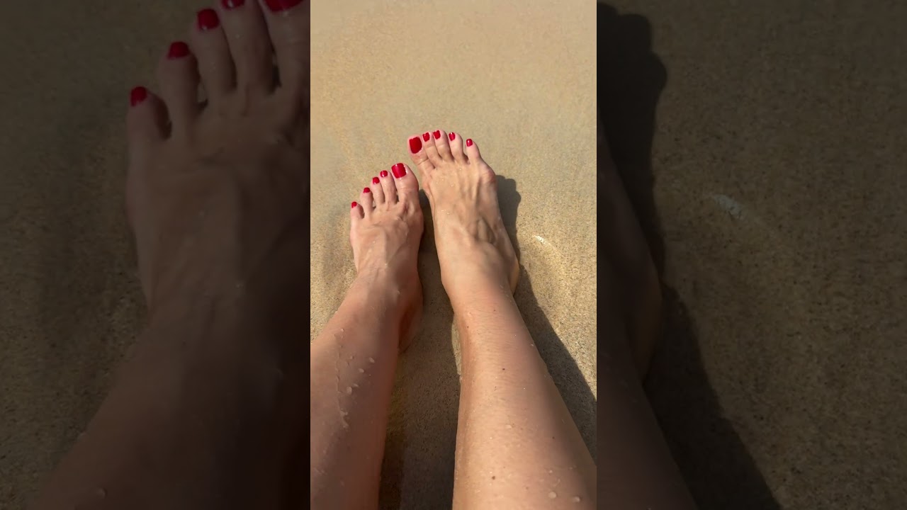 Beach calm and relaxing moment 🌊 