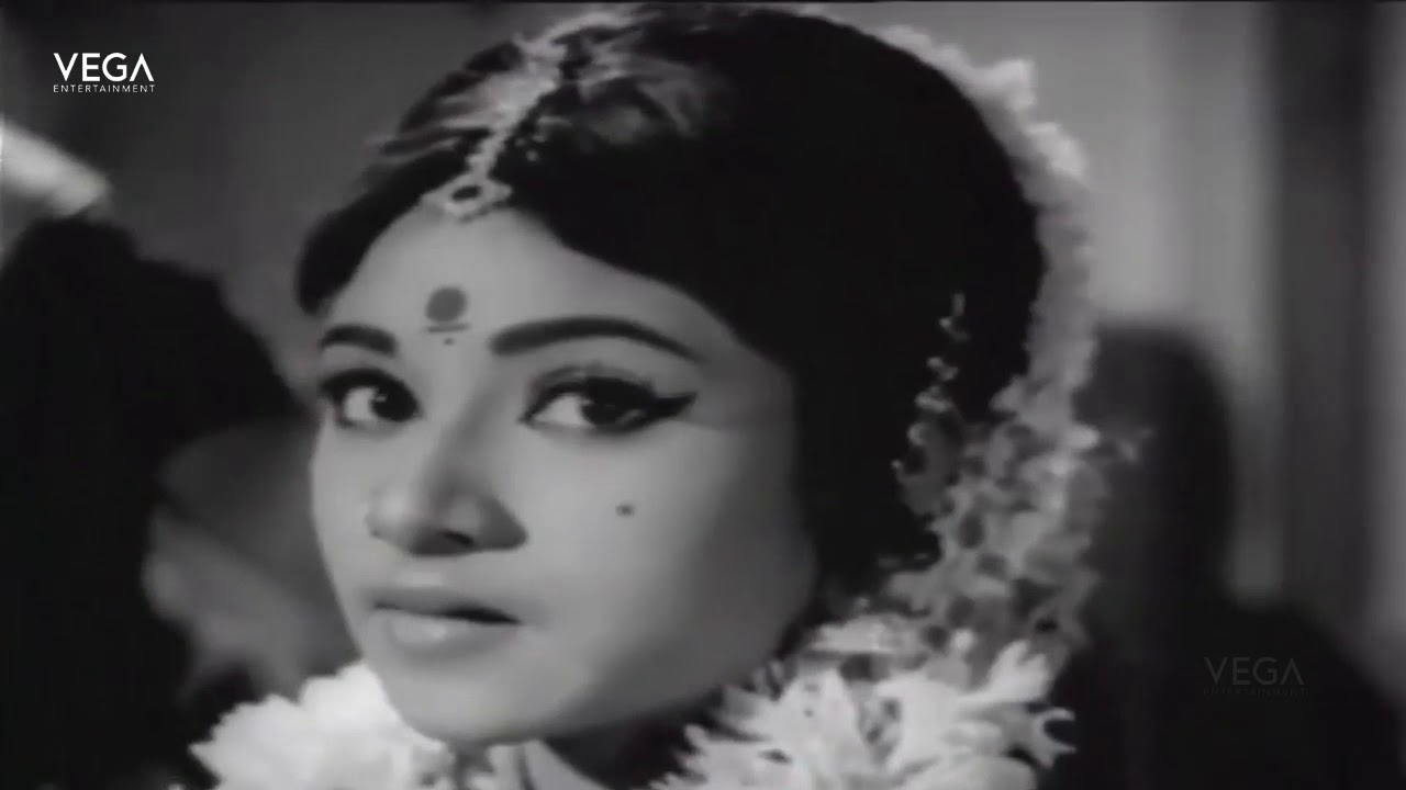 Roja Mottu Malardhadham VIdeo Song  Vazhaiyadi Vazhai Movie  Tamil Movies