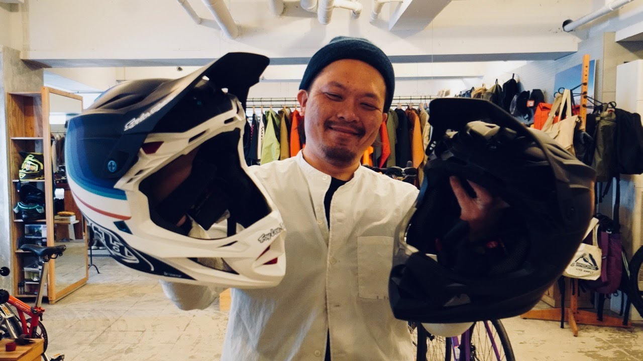 For those who are planning to buy a full-face helmet, we will