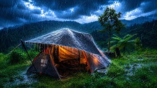 HIT BY A STORM ‼️ 🏕 CAMPING DURING HEAVY RAIN AND STRONG WINDS.