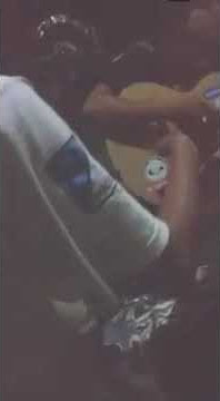 story' wa main gitar sama kawan coyy