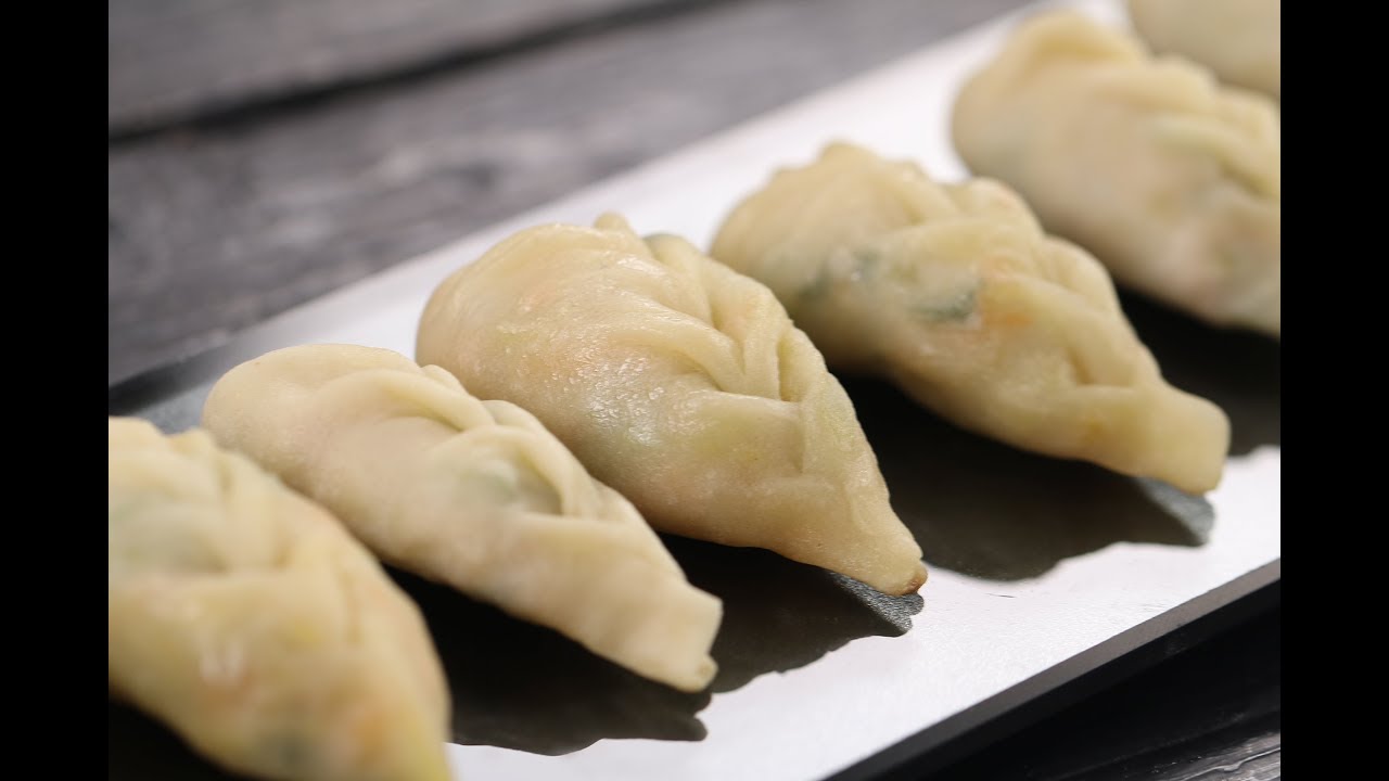 Pan Fried Vegetable Momos| Sanjeev Kapoor Khazana