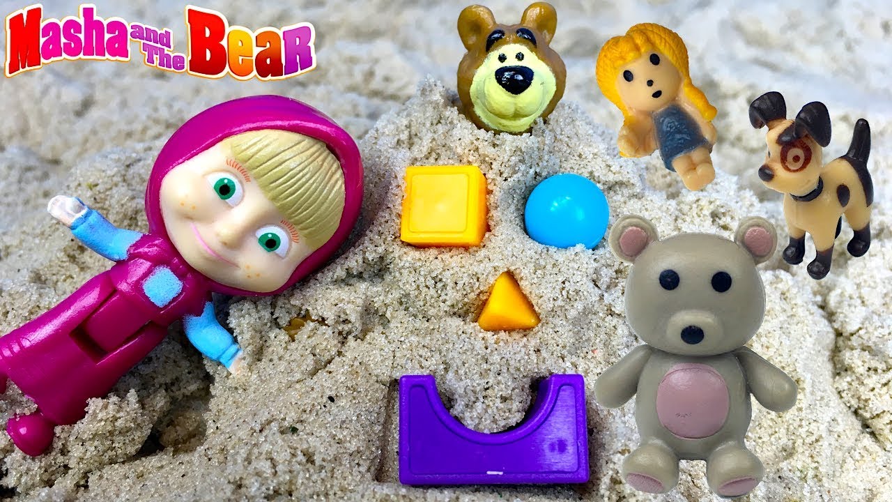MASHA SE VISEAZA LA PISCINA CU TOBOGAN IMPREUNA CU URSUL CHIAR IN CURTEA CASEI - POVESTE CU JUCARII - YouTube