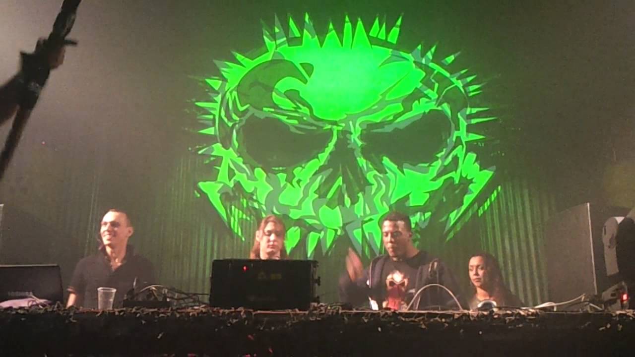 Fight & Insane dj Mafia & Rheeza & MC: The Intellectual Killer @ hellbound 2012