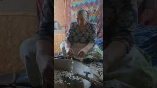 Обработка коконов шелкопряда. Узбекистан