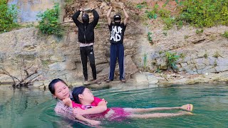 Single mother brave chased after the intruder to retrieve her valuables 🔥