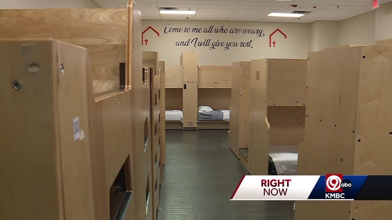 it-s-a-lifesaver-kansas-city-shelters-in-need-of-coats-as