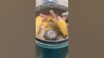 How Corn Transforms Through the Crushing Process of Dry Plants