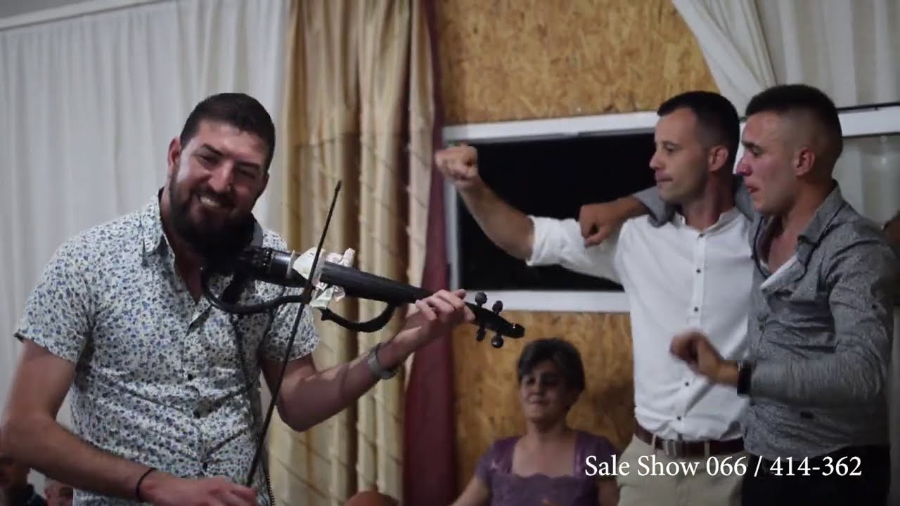 Sale Show svira Zestoko svadbarsko kolo u Nemenikucama - POGLEDATI KRAJ OBAVEZNO