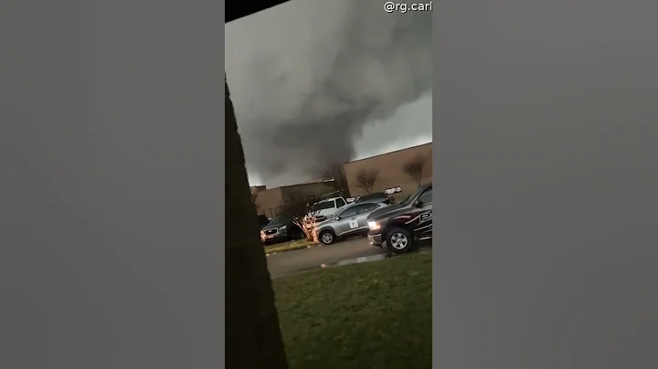 Massive Tornado in Lake City, Arkansas || ViralHog