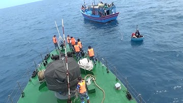 Tin Tức 24h: Cứu tàu cá và 10 ngư dân gặp nạn trên biển