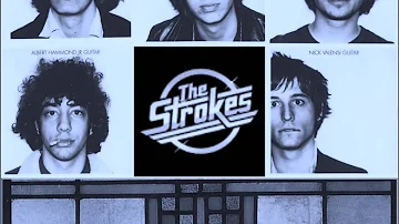 THE STROKES GREATEST HITS (2015)