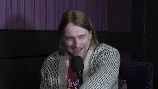Front Row Phyllis sits down with Ryan Hurd @ Joe’s on Weed St Net Worth