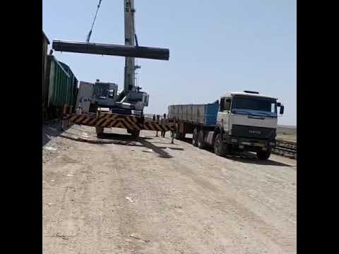 بارگیری لوله و پروفیل جهت صادرات از مرز ترکمن باشی توسط شرکت مشهد فولاد توس