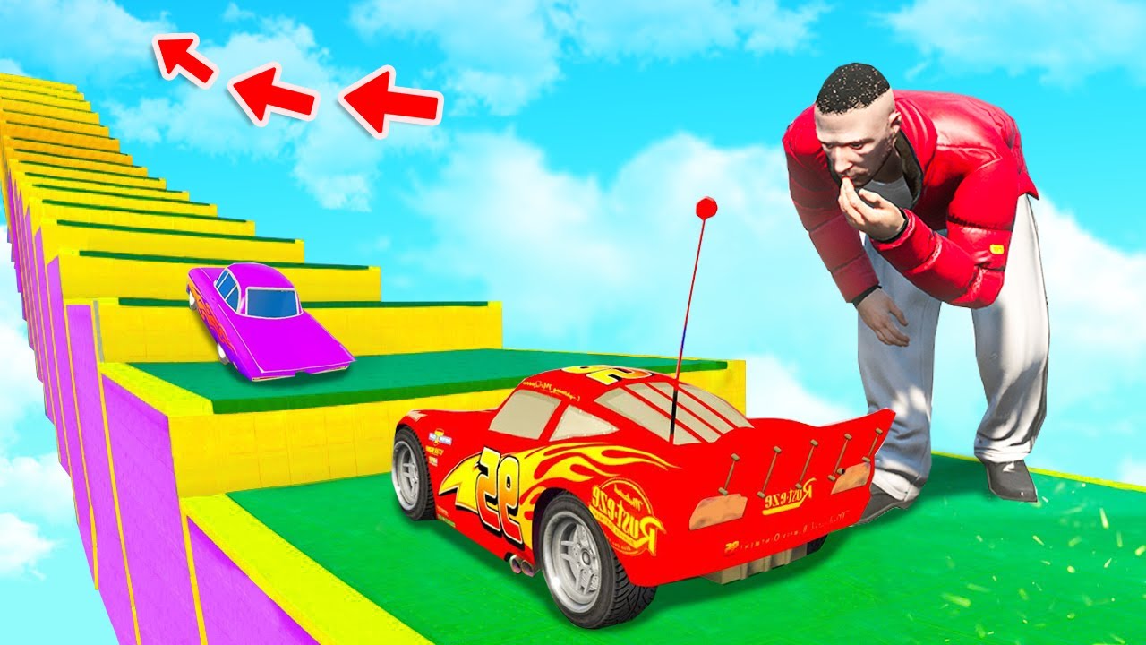 KLEINSTE AUTO der WELT schafft die TREPPE in GTA 5!