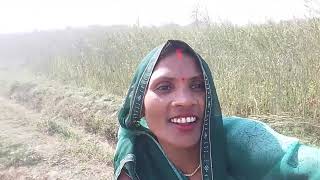 Reena Sarojini Gujiya Banaa Rahi Hai Kaisa Laga