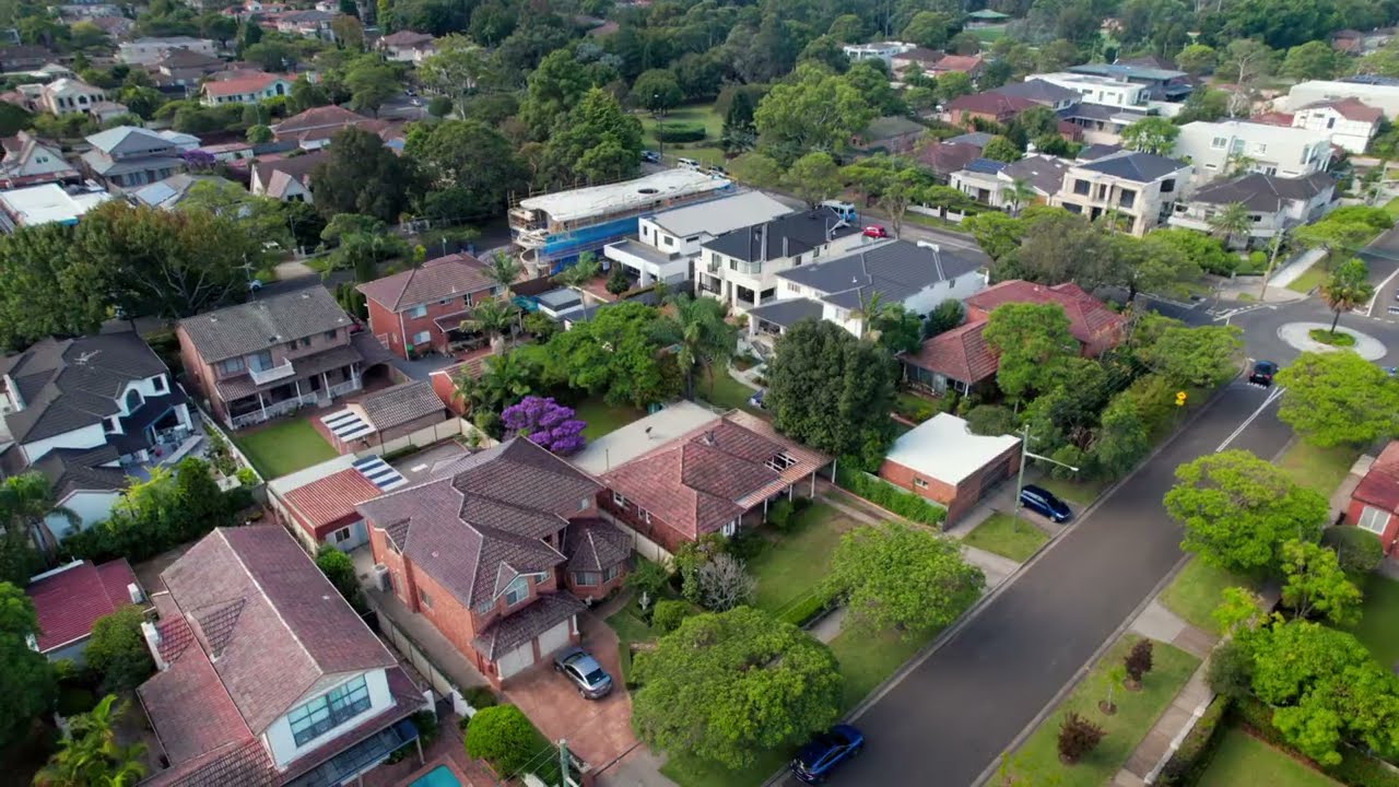 39 Augusta Street, Strathfield  | Michael Murphy & Leo Wai