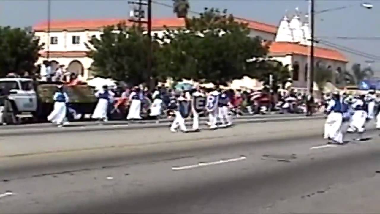 Garey HS - Bullets & Bayonets - 2004 Norwalk Halloween Parade