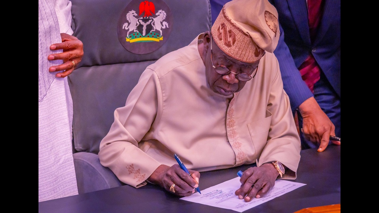 Сегодня ППП - Президент Тинубу подписал Закон о выборах 2026 года.