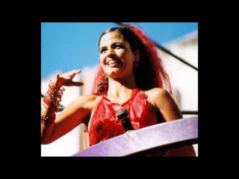 40 Graus - Emanuelle Araújo ( Banda Eva)