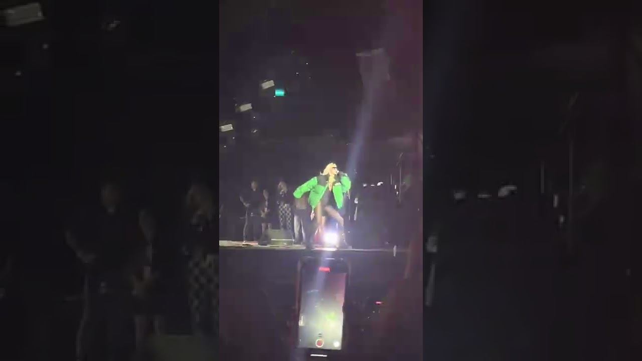 Miley Cyrus ‘We Can’t Stop’ Live at Lollapalooza Brazil 2022