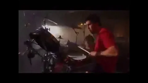 Benjamin Burnley vs Chester Bennington - Screaming