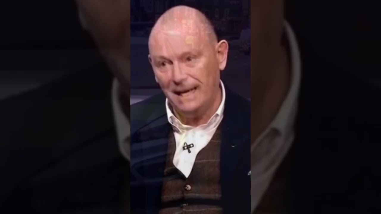 Он злится на кого 😳