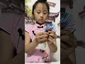 Amazing! A 10-year-old girl makes handicrafts.
