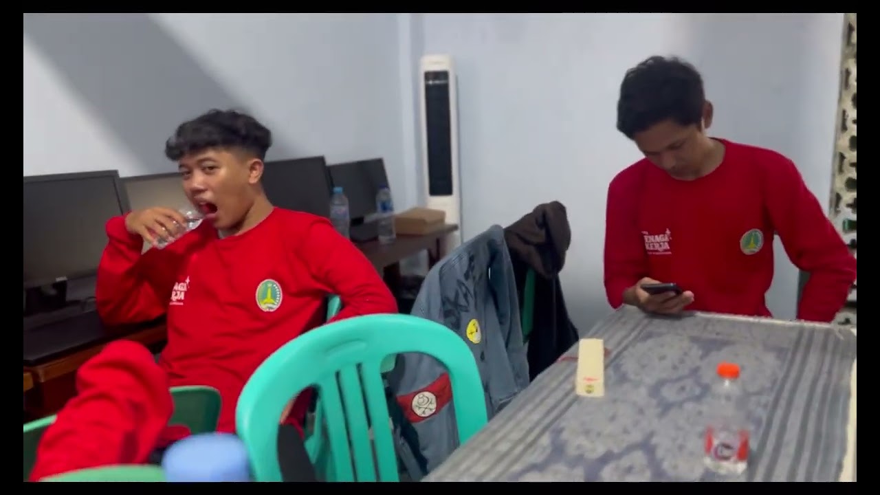 VIDIO PROFIL LPK BINTANG KOMPUTER KOTA PASURUAN - ZAHROTUL IKHDA ANGGREANI