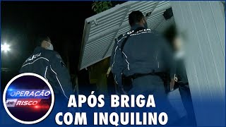 Homem Exaltado Fecha Portão De Casa Ao Discutir Com Policial