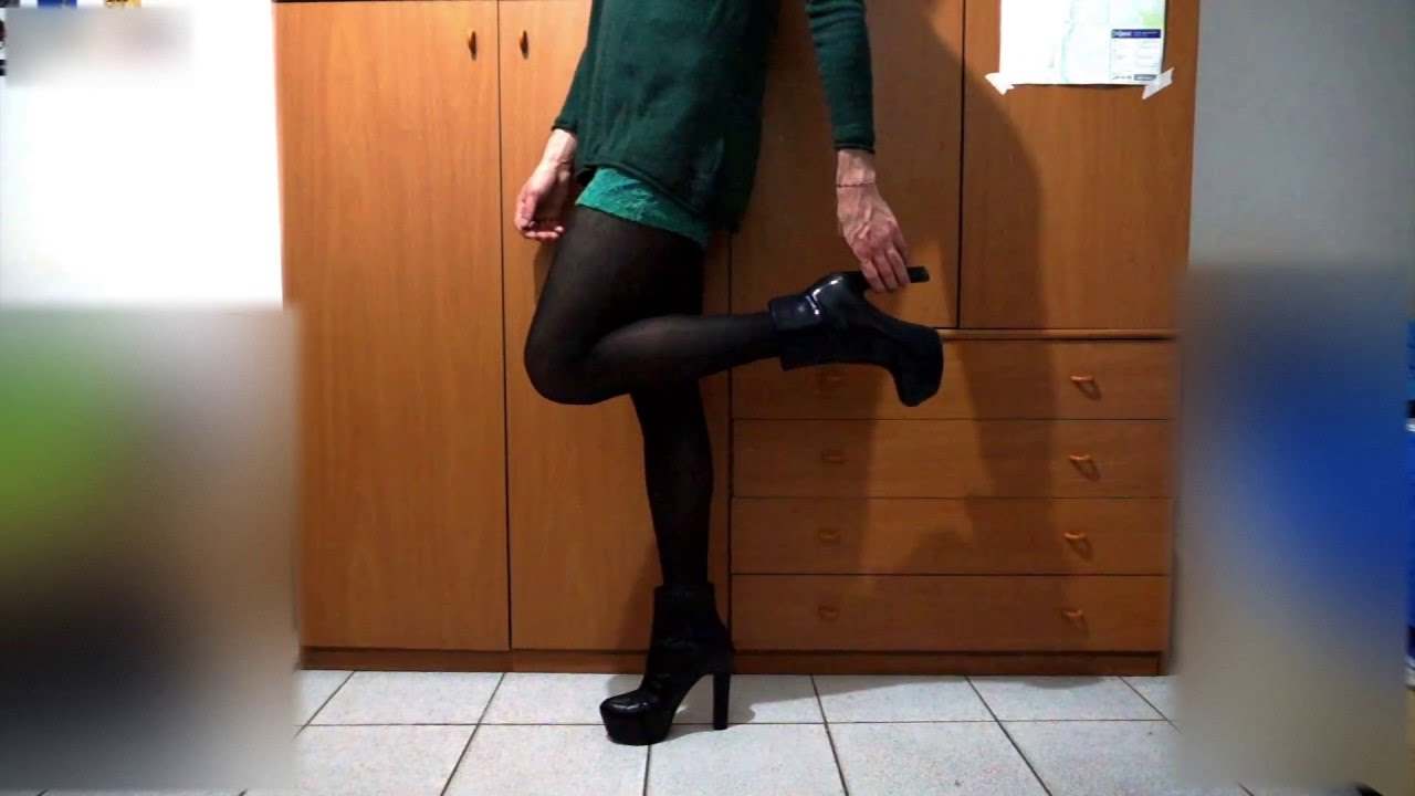 Young Crossdresser Outfit Of The Night Shorts Tights Youtube