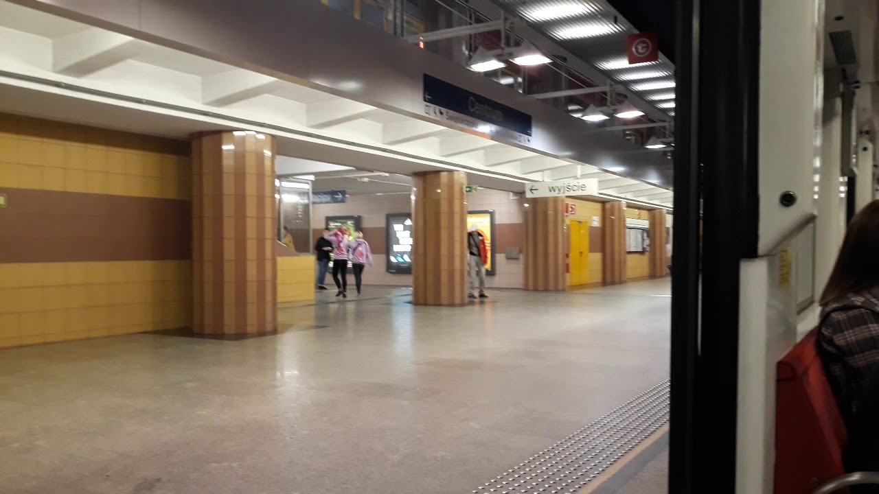 Metro Warszawa linia M1 Politechnika - Ratusz