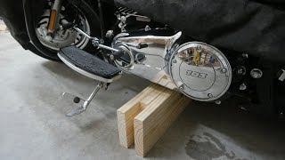 DIY $15 Motorcycle jack in 10 minutes / Lift / HarleyDavidson Fat boy