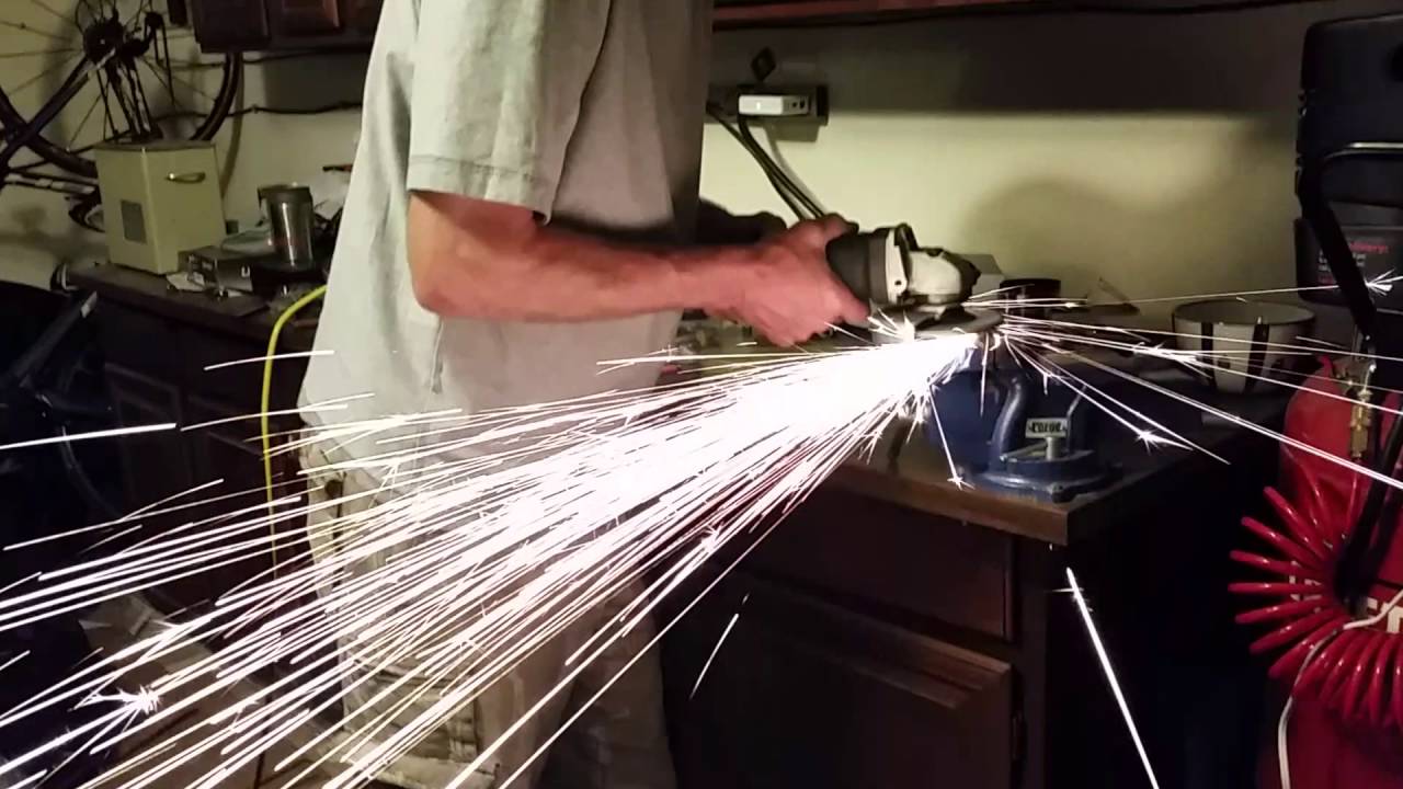 WillsEasyGuitar "MacGyver'ed Guitar" challenge build: 32) grinding some washers