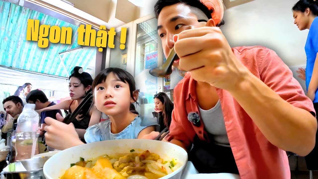 Món bánh canh cua này ngon đến mức mình phải húp cạn cả nước lèo! ~ Mẹ PPK bắt đầu yêu thích Sài Gòn