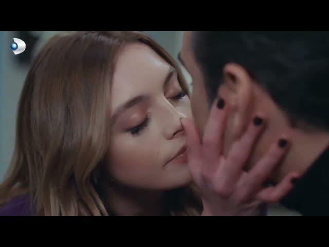 Hot Girl 😋 Romance video Beautiful Girl 💗