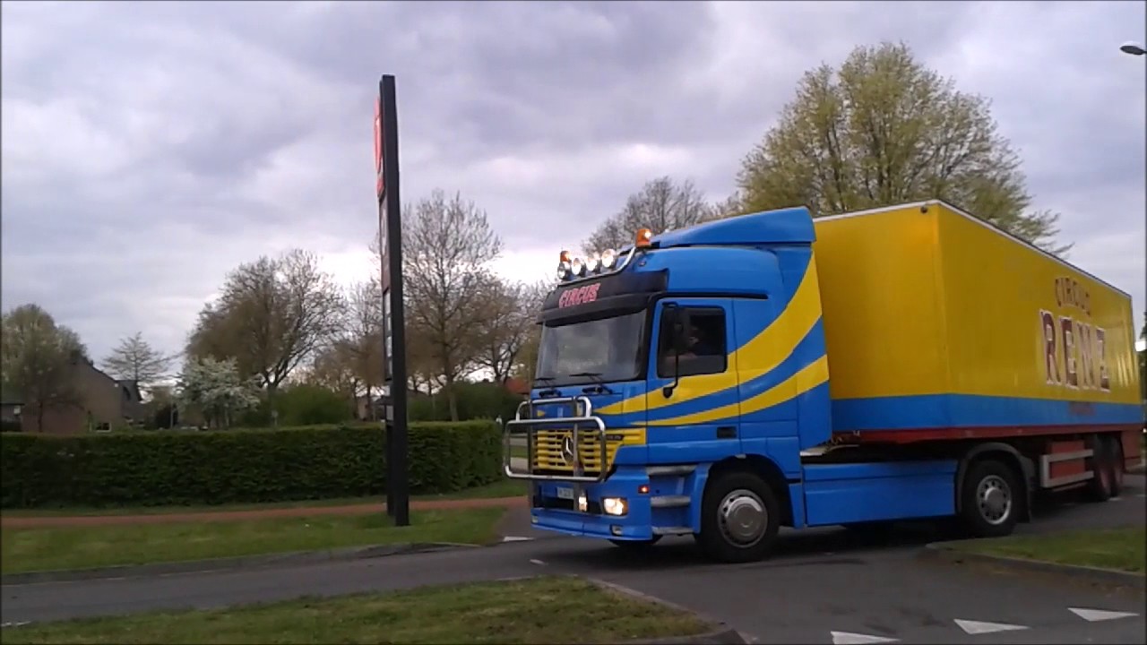 Vertrek Circus Renz International uit Wijchen 2017 (Transport)