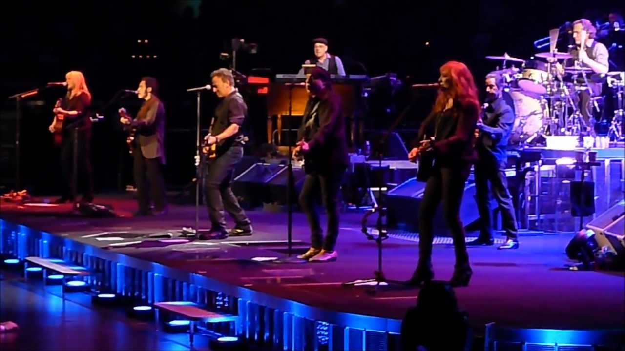 41 Shots Springsteen Bruce Springsteen-American Skin (41 shots) Boston March 26, 2012 - YouTube