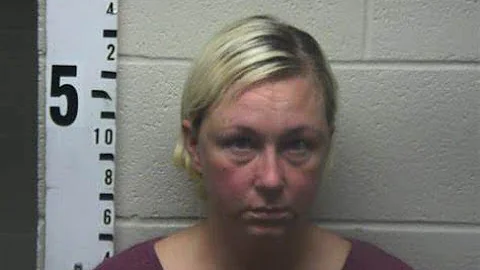 Tennessee teacher Alissa Mccommon, allegedly pregnant by her 12-year-old student!