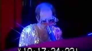 Elton John - Grey Seal (Live at Hammersmith Odeon in 1974)