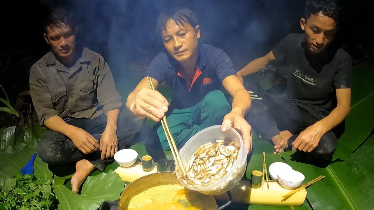 Nấu lẩu cá suối và rau rừng ngon thôi rồi, phiêu lưu ẩm thực - YouTube