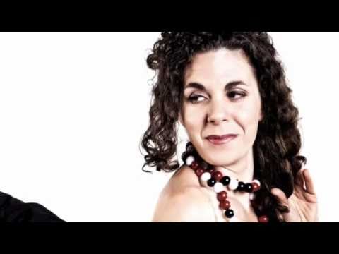 Santa Claus is coming to town - Silvia Manco Trio