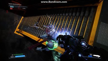 Doom Multiplayer Gameplay : Using the Lightning Gun